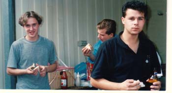 9f_Rich_yu_lookin_at_me